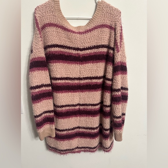 Torrid 3x fuzzy drop shoulder sweater! NWT - Picture 4 of 7